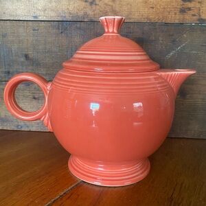 FiestaWare burnt orange large teapot RETIRED‎